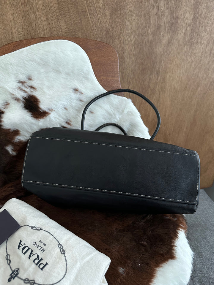 Prada Double Flap Leather Baguette Bag ✨🖤｜Double Flap Design × Supple Calf Leather × Full Set Edition