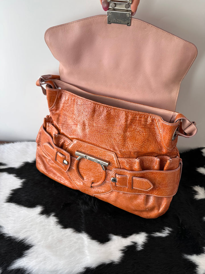 Ferragamo Large Gancini Hobo Bag 🧡🤎｜Oversized Horseshoe Logo × Lightweight Design × Spacious Everyday Carry