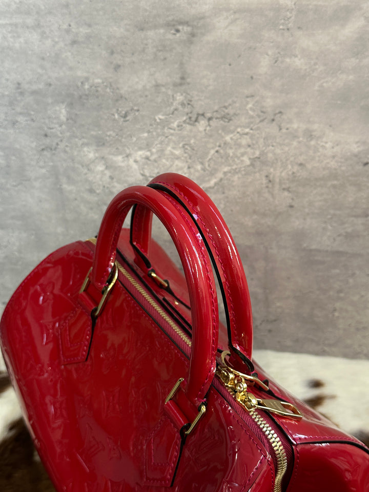 Louis Vuitton Vernis Boston ❤️｜Monogram Vernis × Festive Red × Top Handle Elegance
