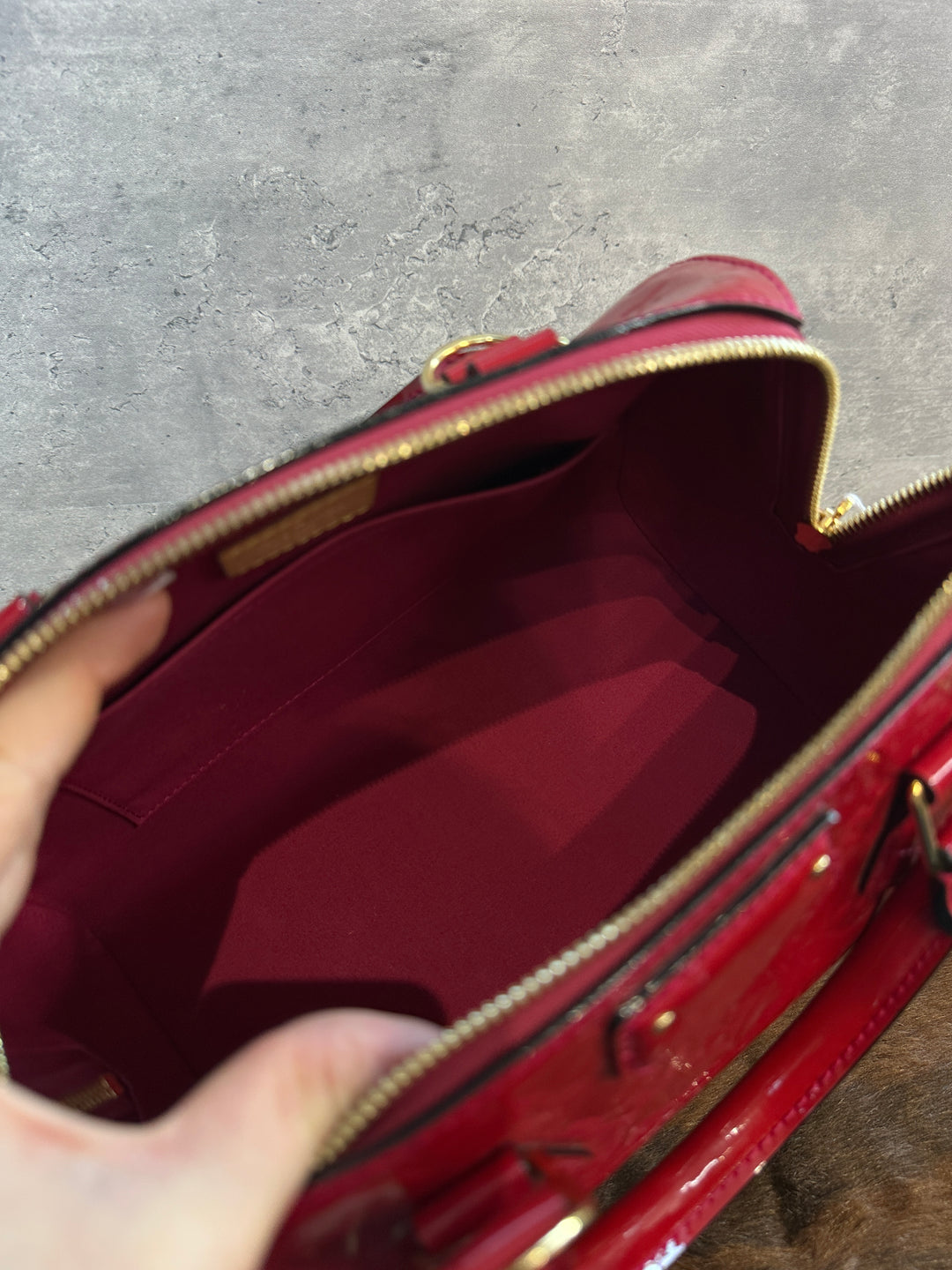 Louis Vuitton Vernis Boston ❤️｜Monogram Vernis × Festive Red × Top Handle Elegance