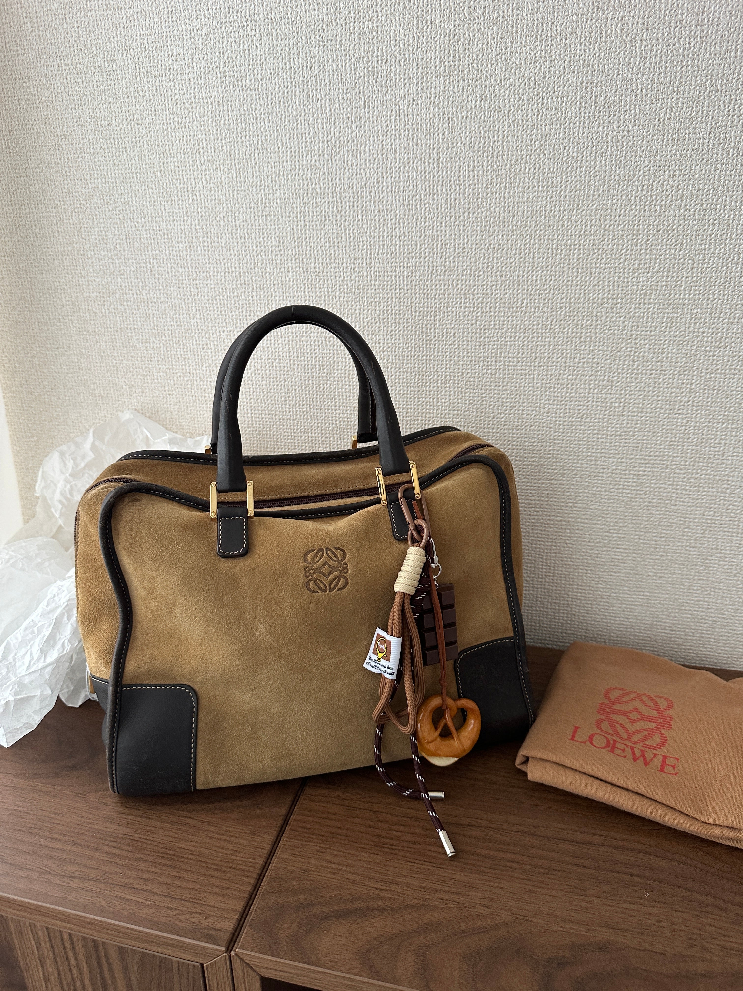 Brand - Loewe – Oh My Goldness Vintage