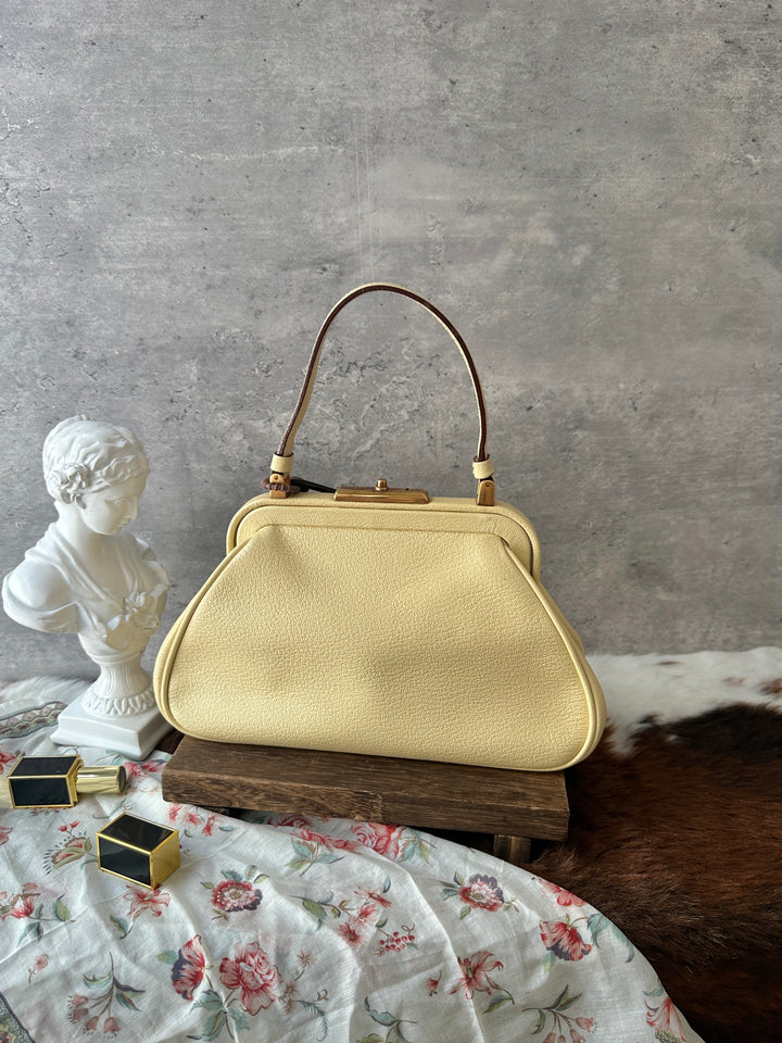 Prada Butter Yellow Kiss Lock Top Handle Bag 💛｜Soft Butter Tone｜Sweet Evening Style｜Fits Your Phone