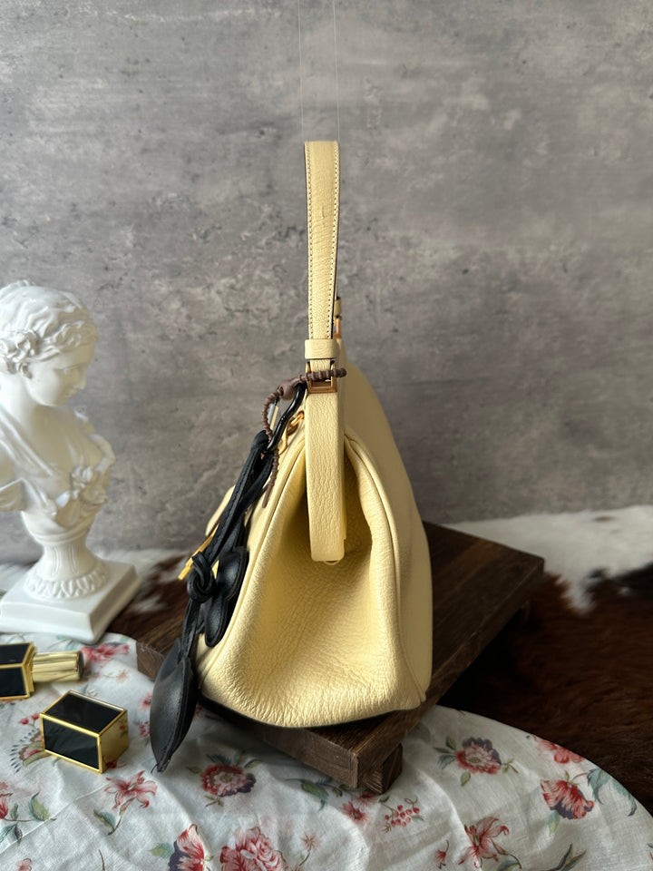 Prada Butter Yellow Kiss Lock Top Handle Bag 💛｜Soft Butter Tone｜Sweet Evening Style｜Fits Your Phone