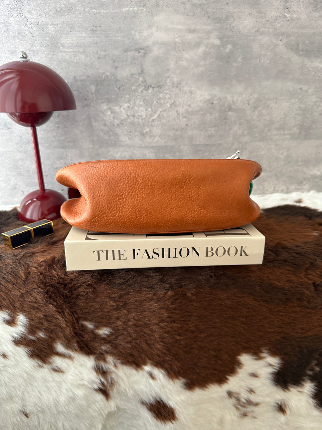 PRADA Half-Moon Hobo Bag 😻｜Caramel Brown Leather｜Soft Curved Shape｜Everyday Capacity
