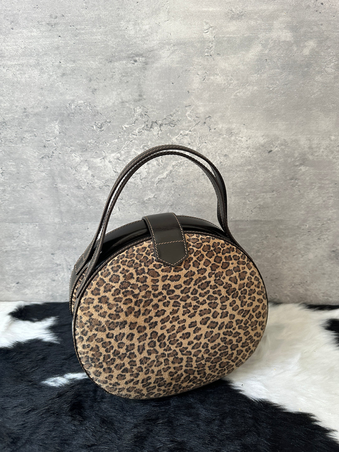 Loewe Leopard Print Egg Bag 🐆🖤｜Rare Archive Piece × Sculptural Silhouette × Collectors’ Edition