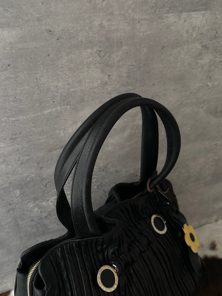 BVLGARI Pleated Leather Shoulder Bag 🖤｜Sculptural Pleats｜Signature Ring Hardware｜Everyday Elegance