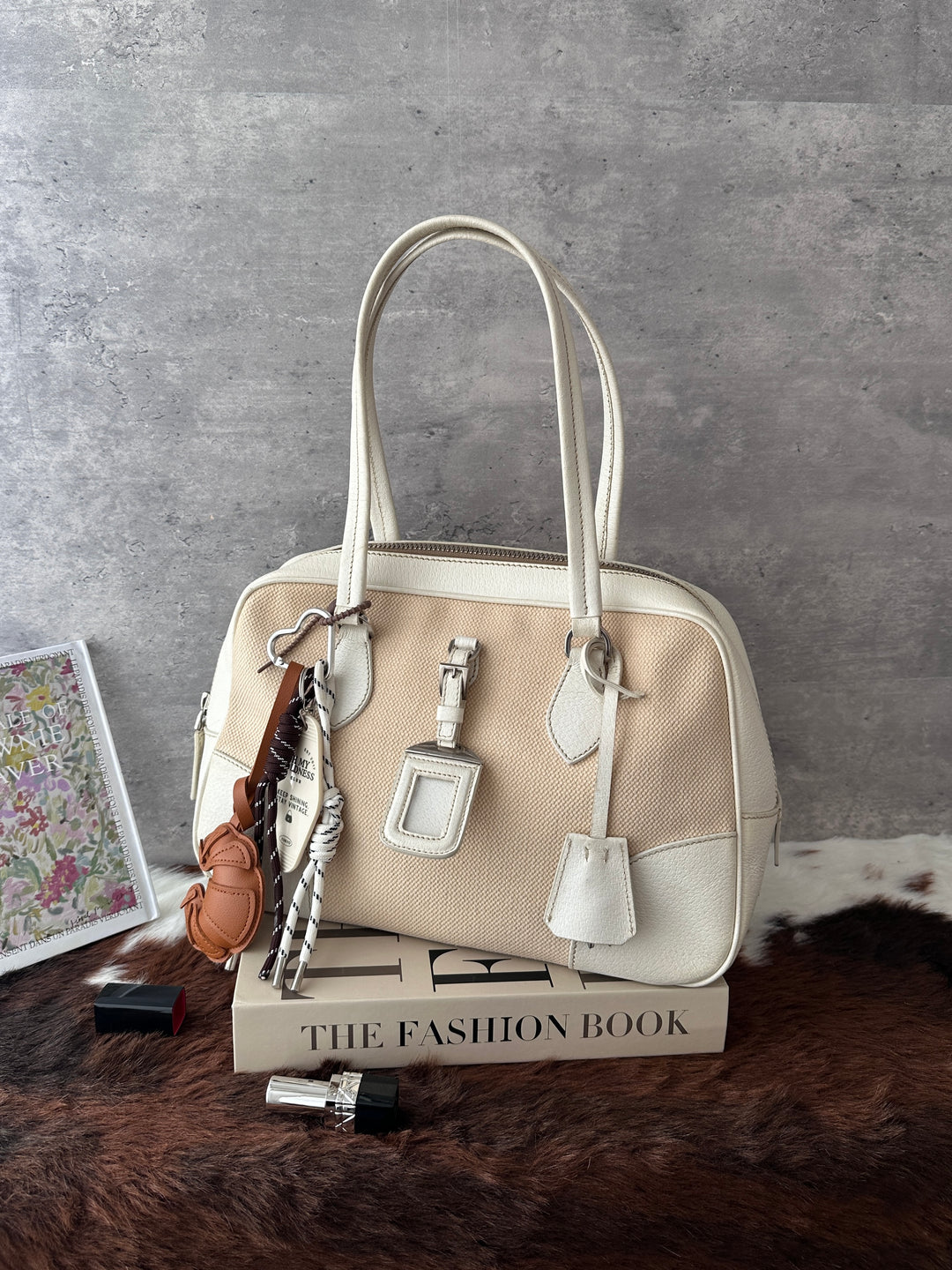 Prada Boston Bag 🤍🤎｜Keylock Detail｜Mixed Leather Trim｜Fits an iPad