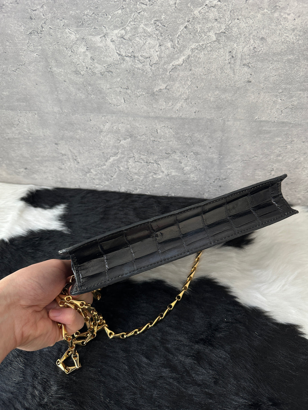 CELINE Planet Crocodile Leather Crossbody 🖤🌍｜Gold Planet Lock × Fishbone Chain × Rare Exotic