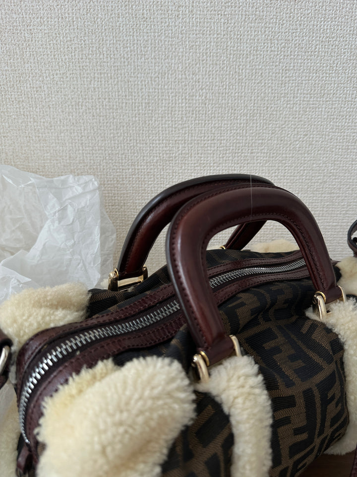 Fendi Shearling FF Monogram Handbag 🍂 | Cozy Vintage Charm in 3 Ways✨