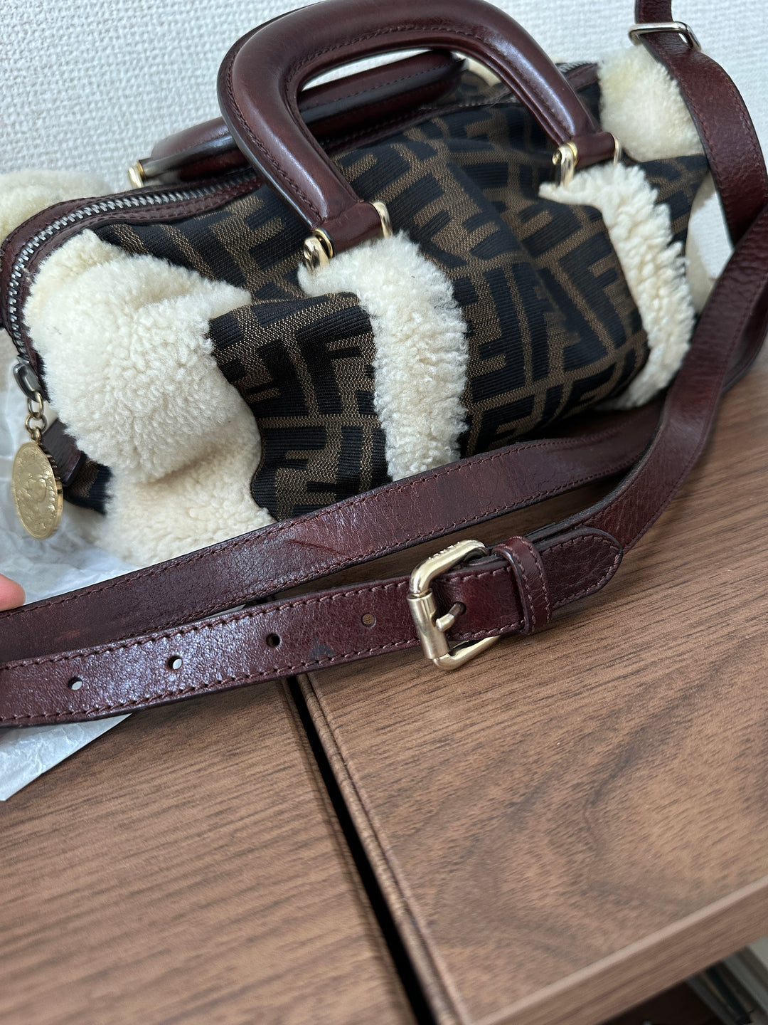 Fendi Shearling FF Monogram Handbag 🍂 | Cozy Vintage Charm in 3 Ways✨