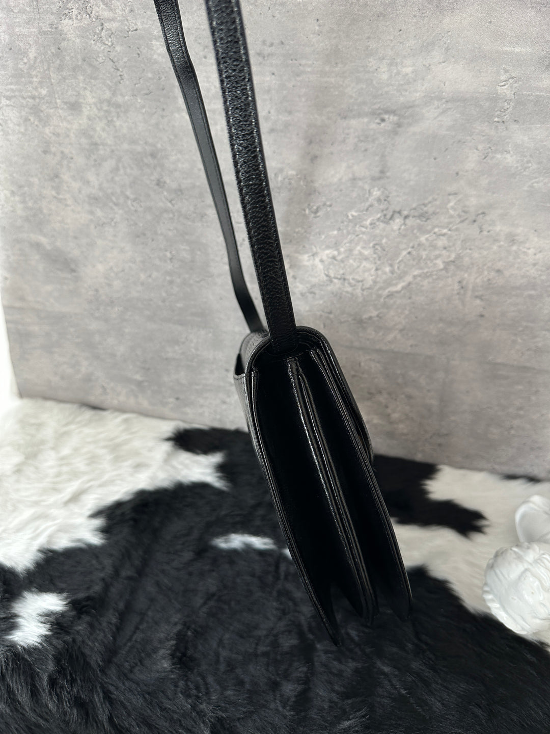 Yves Saint Laurent Lizard Leather Crossbody Bag 🖤｜Rare Exotic Leather × Vintage Elegance × Timeless Silhouette