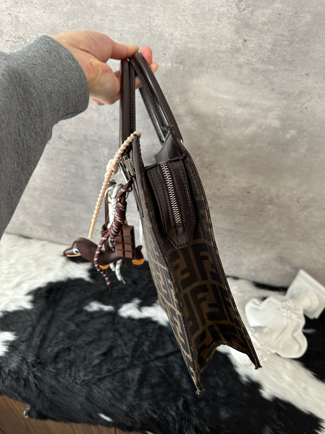 Fendi Zucca Monogram Small Tote 🤎👜｜Structured Silhouette × Iconic Pattern × Versatile Carry