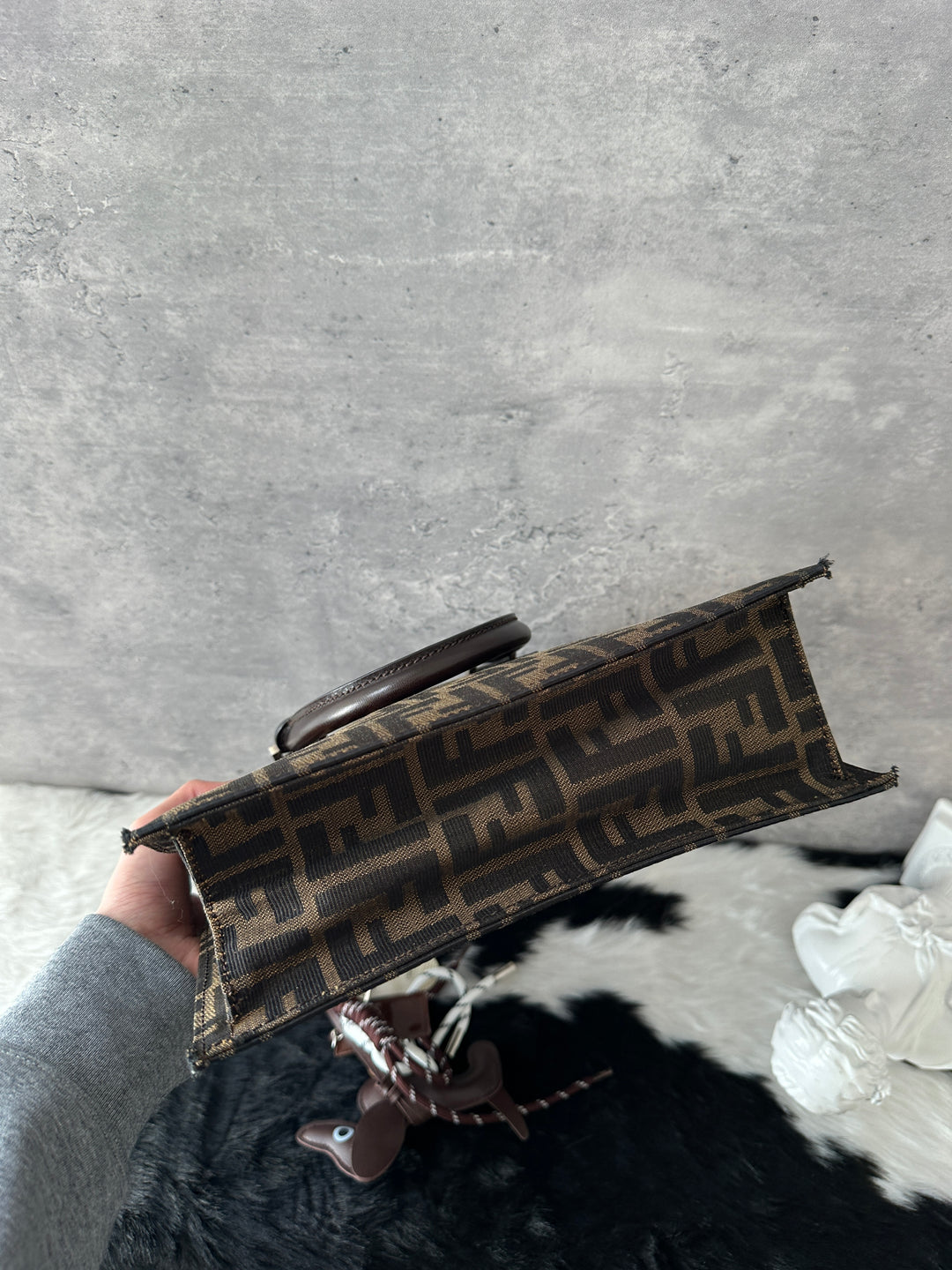 Fendi Zucca Monogram Small Tote 🤎👜｜Structured Silhouette × Iconic Pattern × Versatile Carry