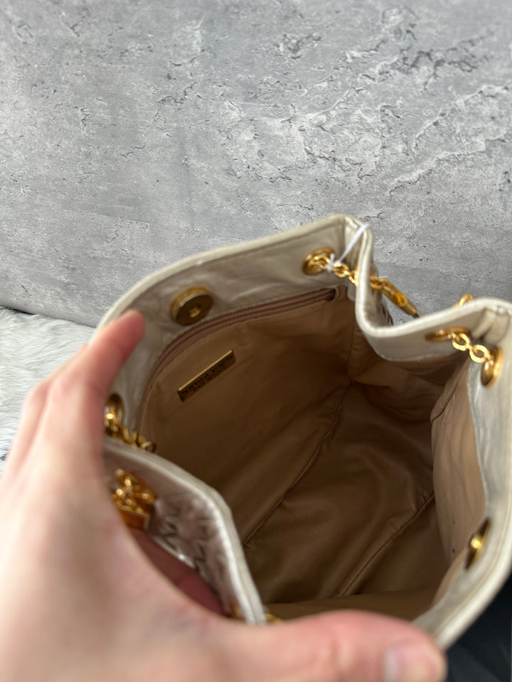 Bottega Veneta Intrecciato Gold Ball Bucket Bag 🤍✨｜Iconic Weave, Luminous Pearl Tone, Excellent Capacity