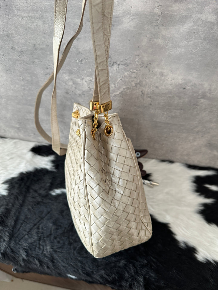 Bottega Veneta Intrecciato Gold Ball Bucket Bag 🤍✨｜Iconic Weave, Luminous Pearl Tone, Excellent Capacity