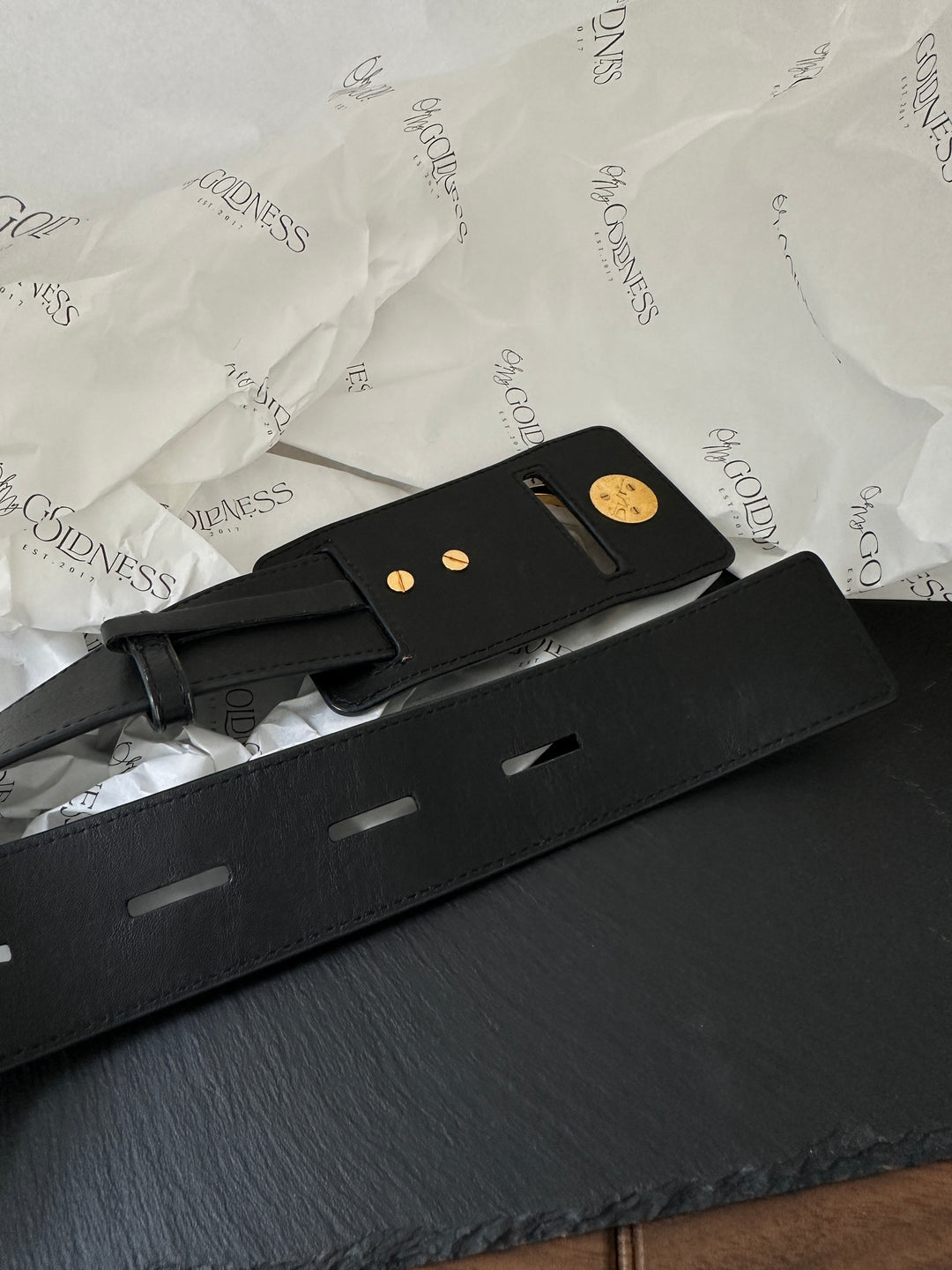 Dior Oversized Rotating Gold Buckle Belt ✨ | Iconic Statement Piece 🖤