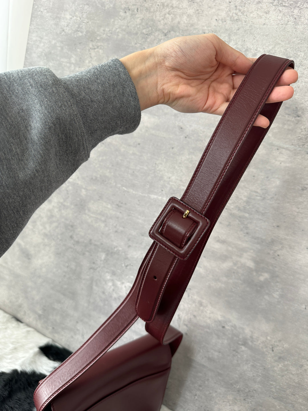 Cartier Mini Turn Lock Egg Bag 🥚✨｜Rare Small Size, Elegant Design, Timeless Appeal