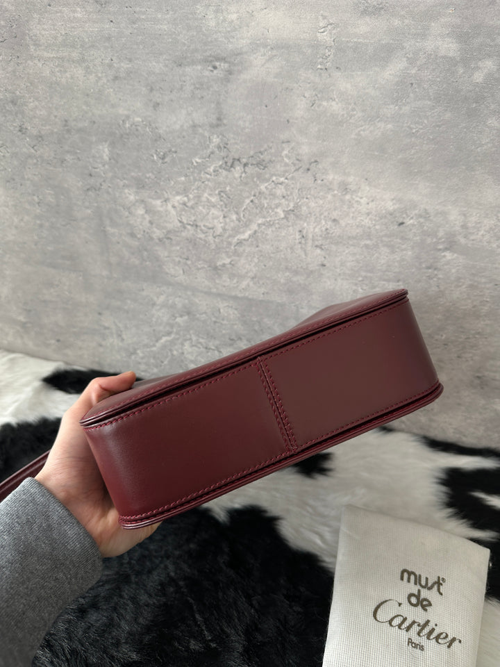 Cartier Mini Turn Lock Egg Bag 🥚✨｜Rare Small Size, Elegant Design, Timeless Appeal