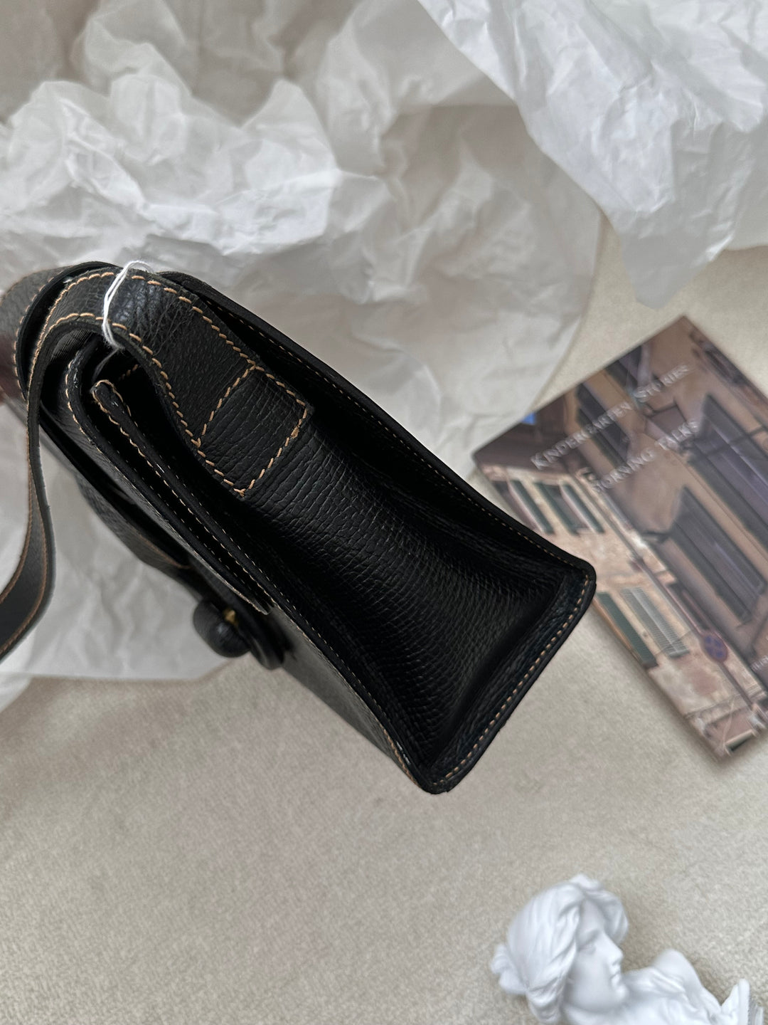 Loewe Turnlock Leaf Box Bag 🖤✨ Small Size Crossbody Treasure