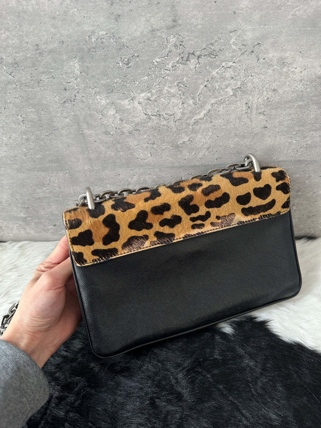 Prada Leopard Haircalf Chain Bag 🐆⛓️🔒｜Padlock Closure, Rare Material, Functional Interior