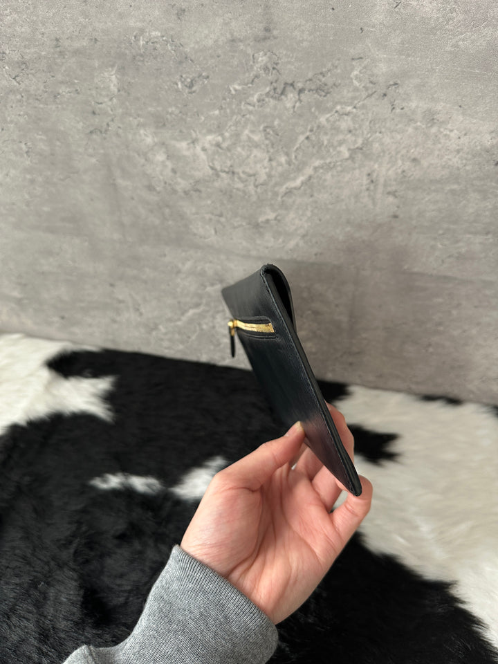 PRADA Envelope Long Wallet 🖤✨｜Gold Logo, Saffiano Leather, Timeless Design