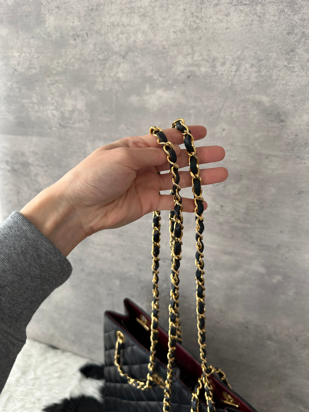 Chanel Long Chain Shoulder Bag 🖤✨｜Versatile Carry, Quilted Classic, Timeless Appeal