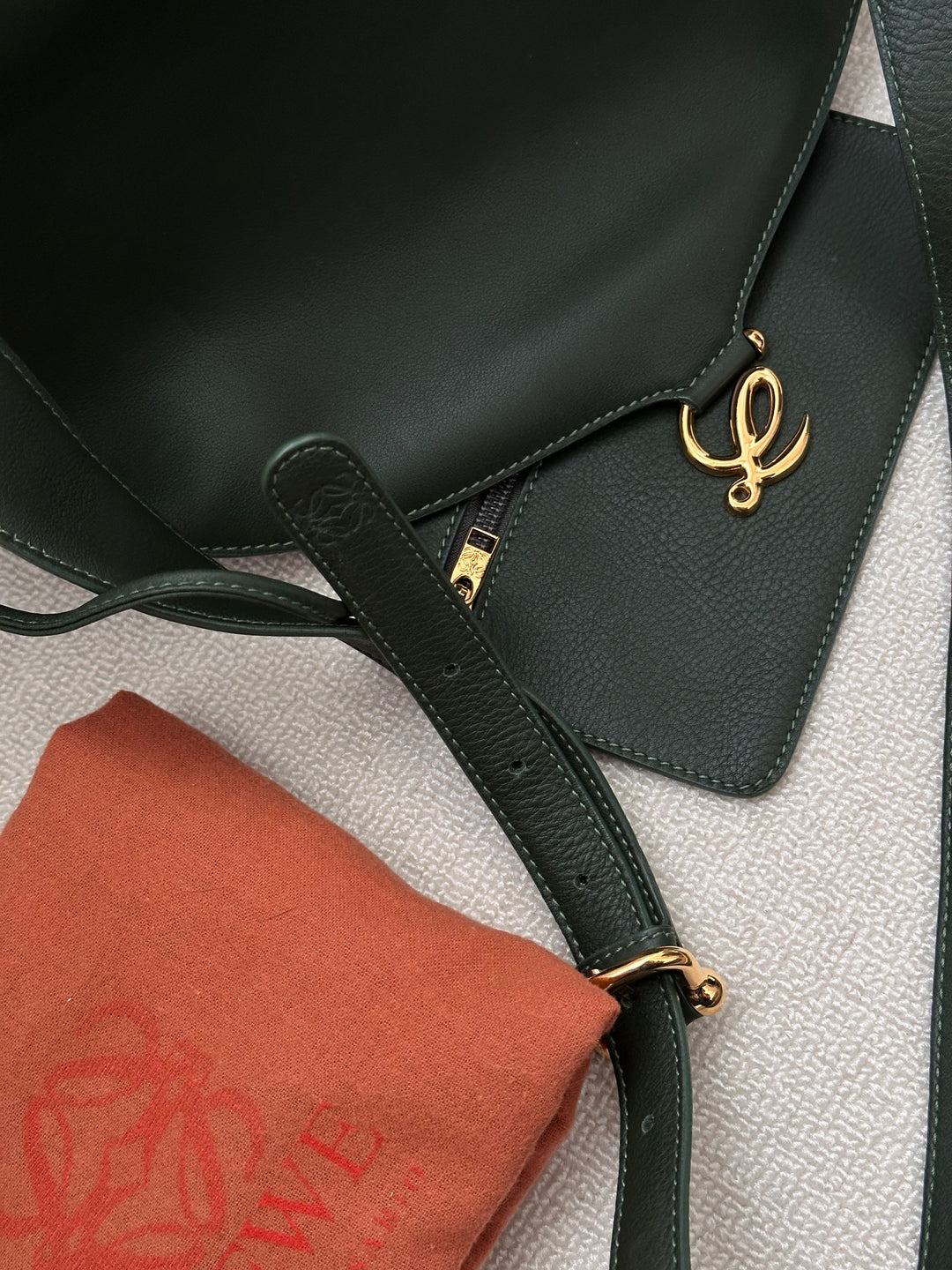 Loewe Flap Cloud Hobo ✨ with Pouch & Full Set