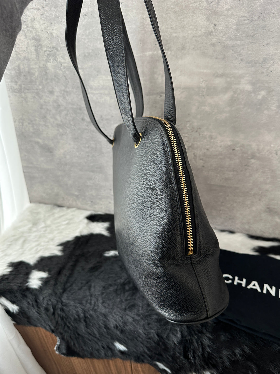 Chanel Double Gold Ball Shoulder Bag 🖤✨｜Rare Alma Shape, Caviar Leather, Work-Ready Capacity