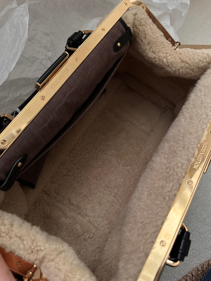 Louis Vuitton Limited Edition Monogram Shearling Doctor Bag 🤎✨ Ultra Rare & Statement Piece