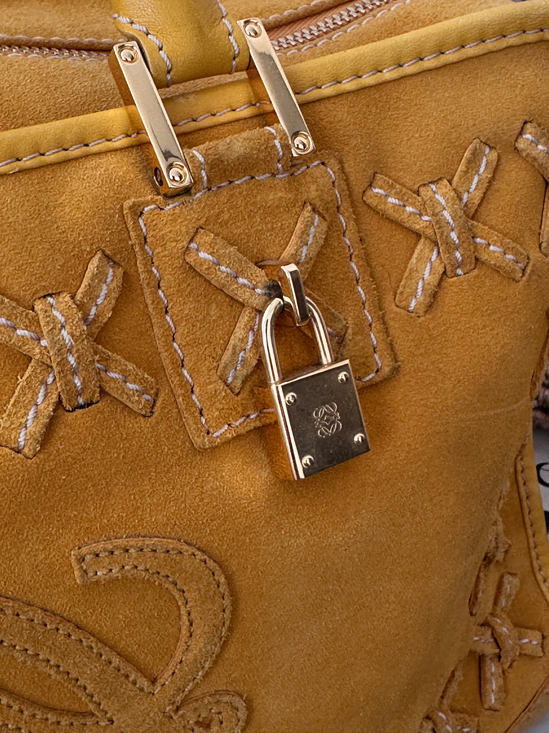 LOEWE Vintage Amazona Tote ✨｜Mustard Suede & Timeless Heritage