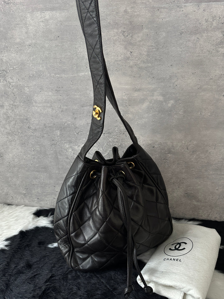Chanel CC Drawstring Bucket Bag 🖤✨｜Classic Black & Gold, Rare Silhouette, Timeless Appeal