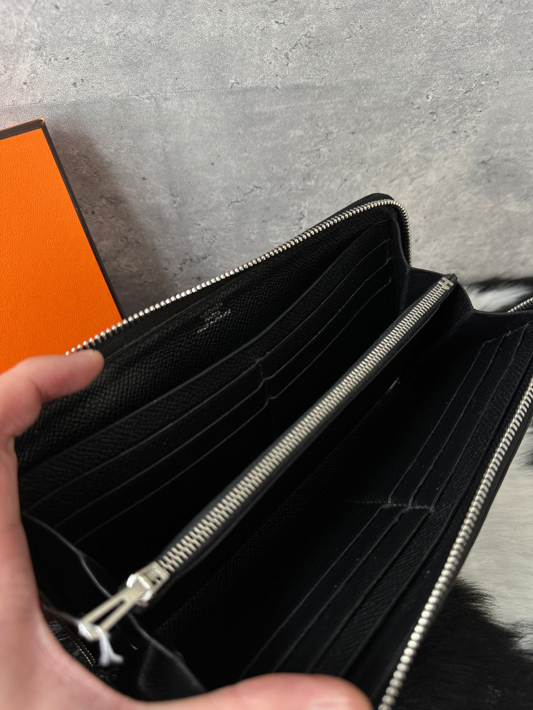 Hermes Black Zip Wallet 🖤✨｜Full Set, Timeless Black, Everyday Essential