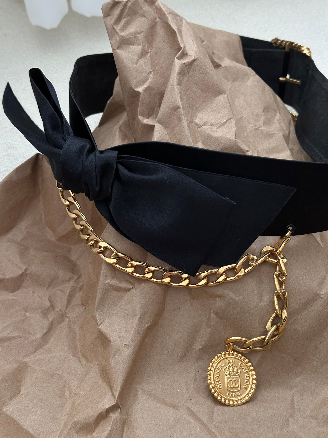Chanel Ribbon Bow CC Chain Belt 🎀✨ Rare & Collectible