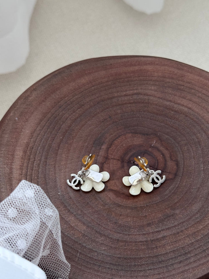 Chanel Camellia Clip-On Earrings 🤍✨ Timeless & Romantic