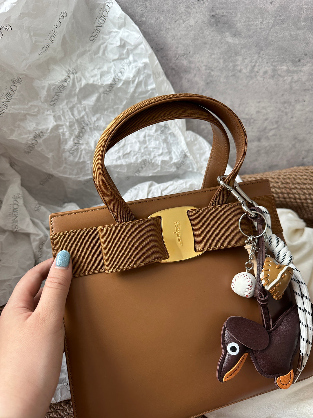 Ferragamo Brown Vara Ribbon Top Handle Bag 🤎｜Chic, Elegant & Collectible