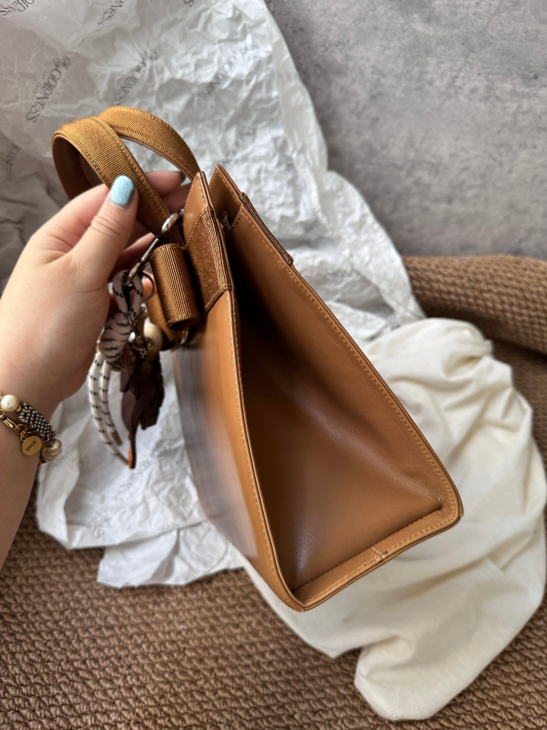Ferragamo Brown Vara Ribbon Top Handle Bag 🤎｜Chic, Elegant & Collectible