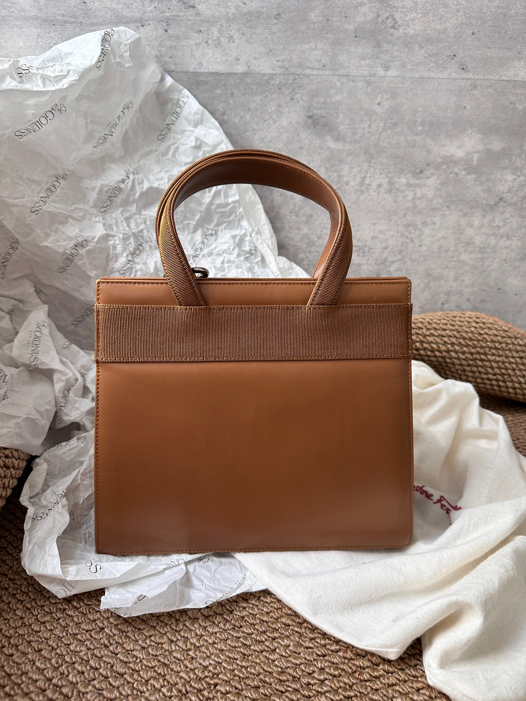 Ferragamo Brown Vara Ribbon Top Handle Bag 🤎｜Chic, Elegant & Collectible