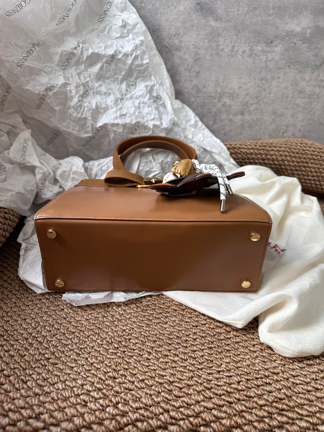 Ferragamo Brown Vara Ribbon Top Handle Bag 🤎｜Chic, Elegant & Collectible