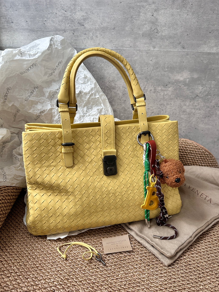 BOTTEGA VENETA Yellow Intrecciato Leather Tote ✨｜Rare Color, Elegant & Spacious