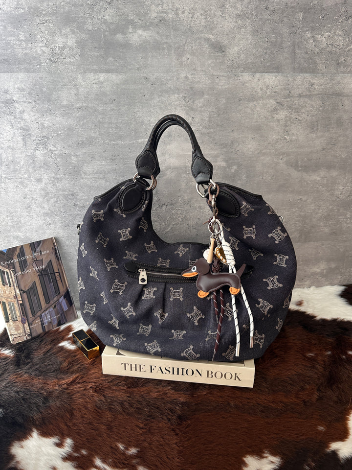 CELINE Triomphe Denim Hobo Bag 💙🖤｜Lightweight Carry｜Spacious Interior｜Convertible Styling