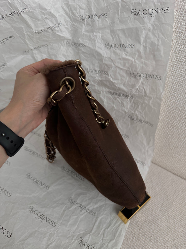 Chanel Special Edition Chocolate Brown Hobo/Crossbody + Baby Pouch 🤎✨ Soft & Slouchy with Boy-Style Clasp