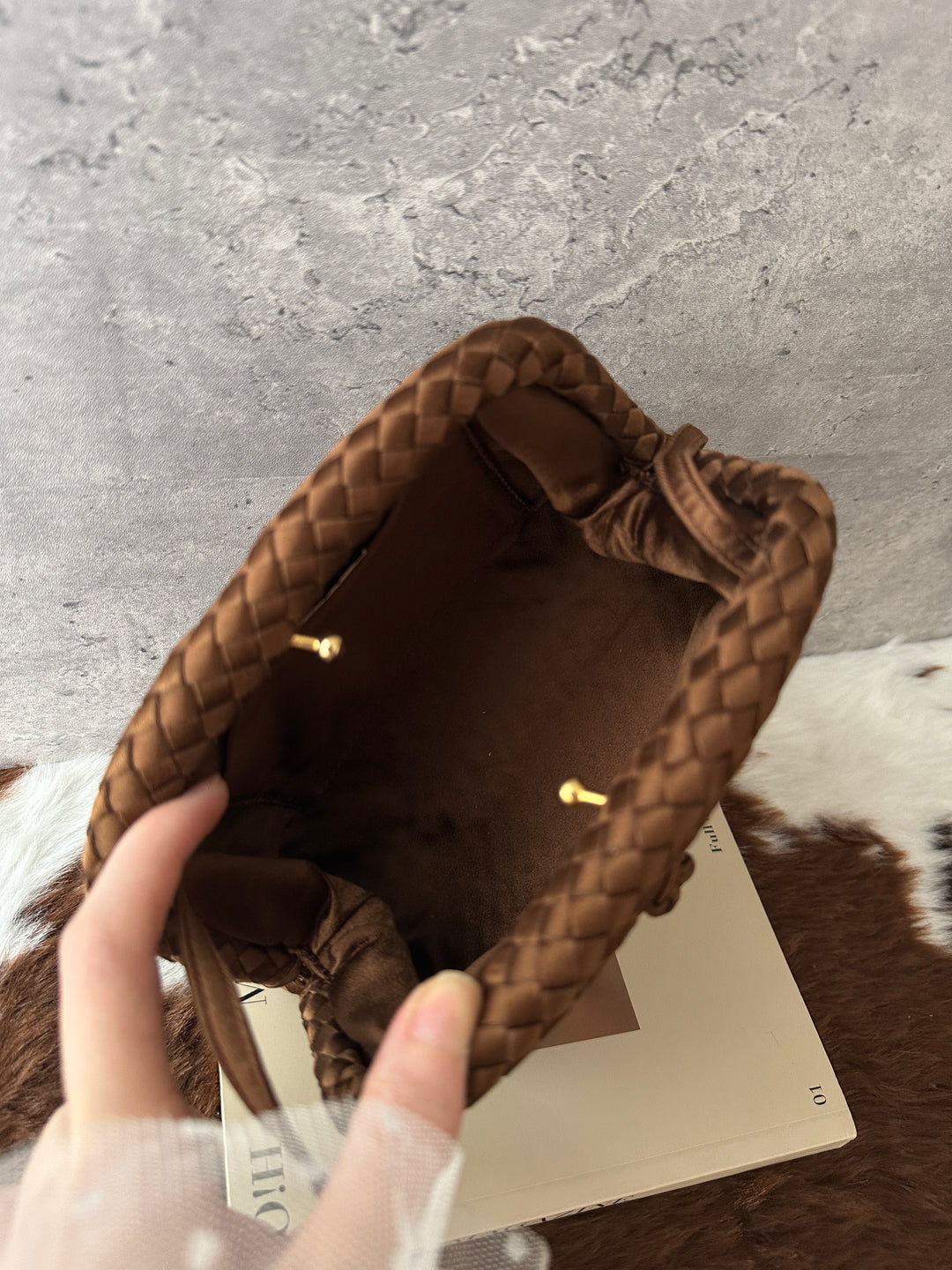 BOTTEGA VENETA Intrecciato Satin Mini Crossbody Bag 🍫｜Chocolate Satin｜Signature Weave｜Convertible Carry