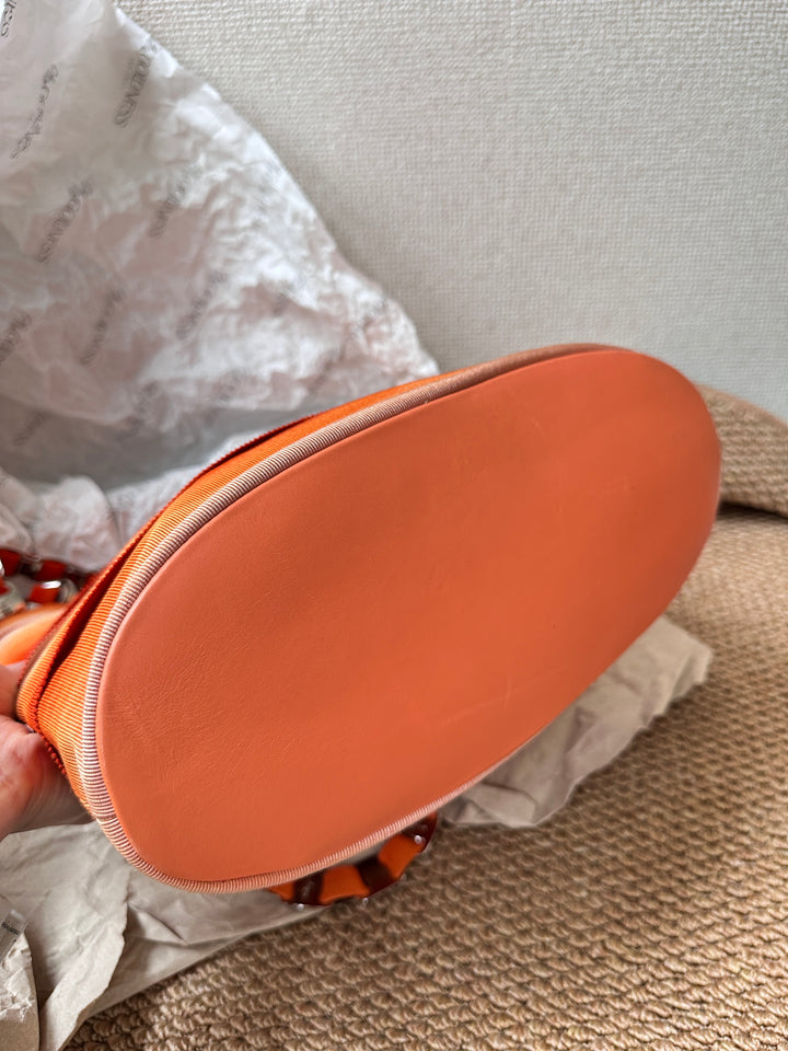 Ferragamo Sunset Color Chain Shoulder Bag ✨｜Vivid Gradient Charm with Everyday Ease