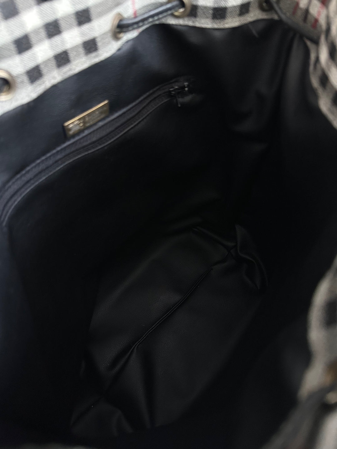 Burberry Vintage Grey Check Bucket Bag 🤍🖤 | Classic Heritage Meets Effortless Chic