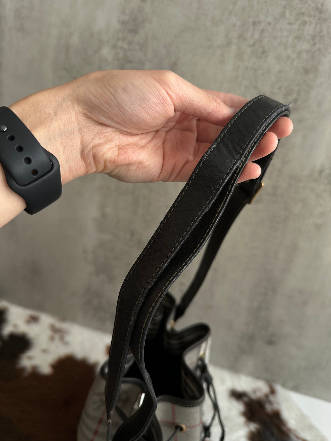 Burberry Vintage Grey Check Bucket Bag 🤍🖤 | Classic Heritage Meets Effortless Chic