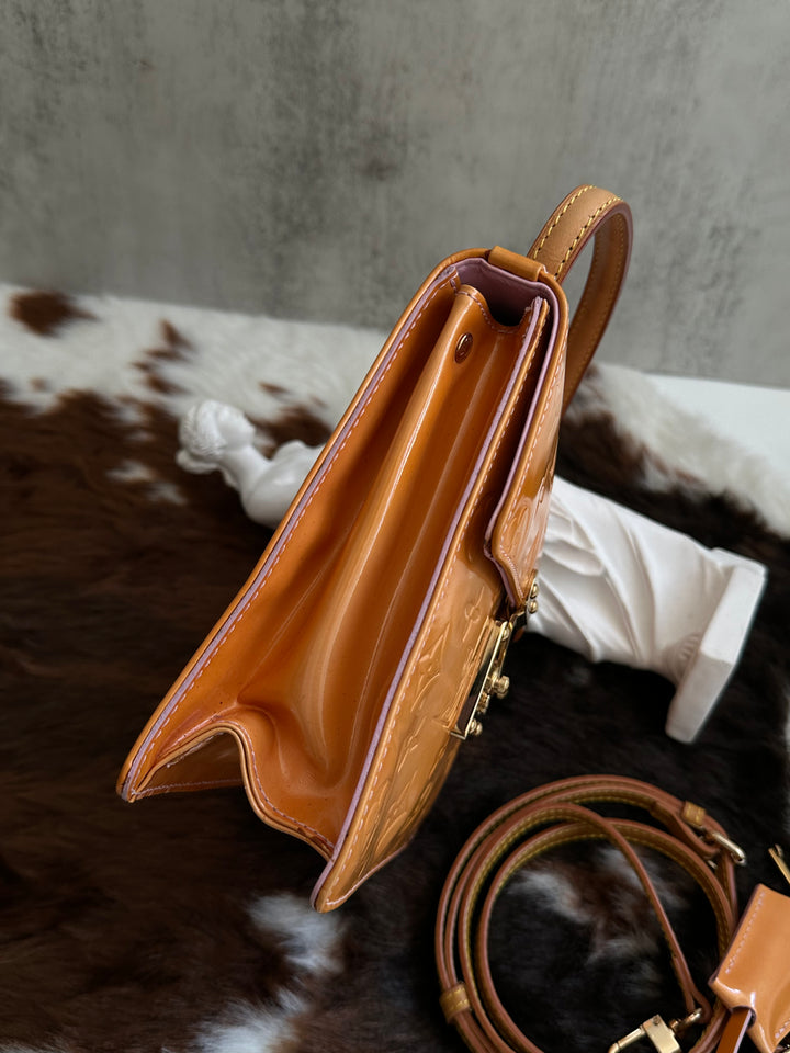 Louis Vuitton Vernis Monogram Kelly 🍯✨ | Modern Classic in Glossy Elegance