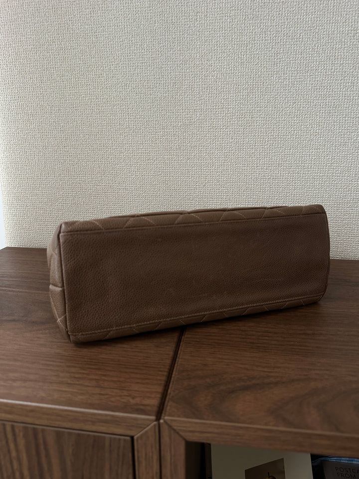 CHANEL “Sun God” Shoulder Bag 🌞🍫🥛 Rare Cocoa Milk Edition