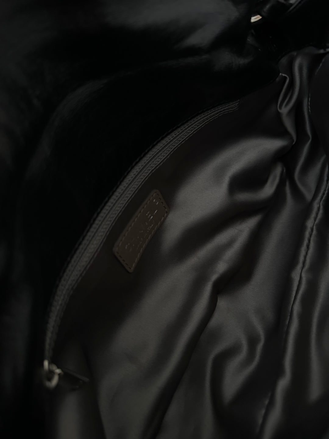 CHANEL Shearling-Trim Calfskin Chain Shoulder Bag 🖤✨ Ultra-Rare Find