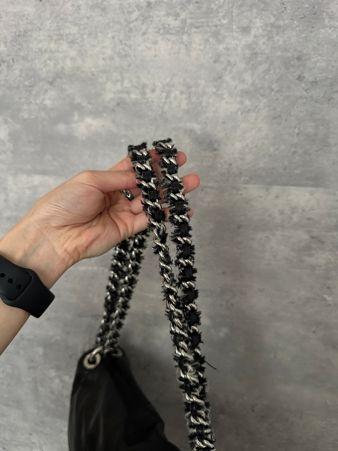 CHANEL Shearling-Trim Calfskin Chain Shoulder Bag 🖤✨ Ultra-Rare Find