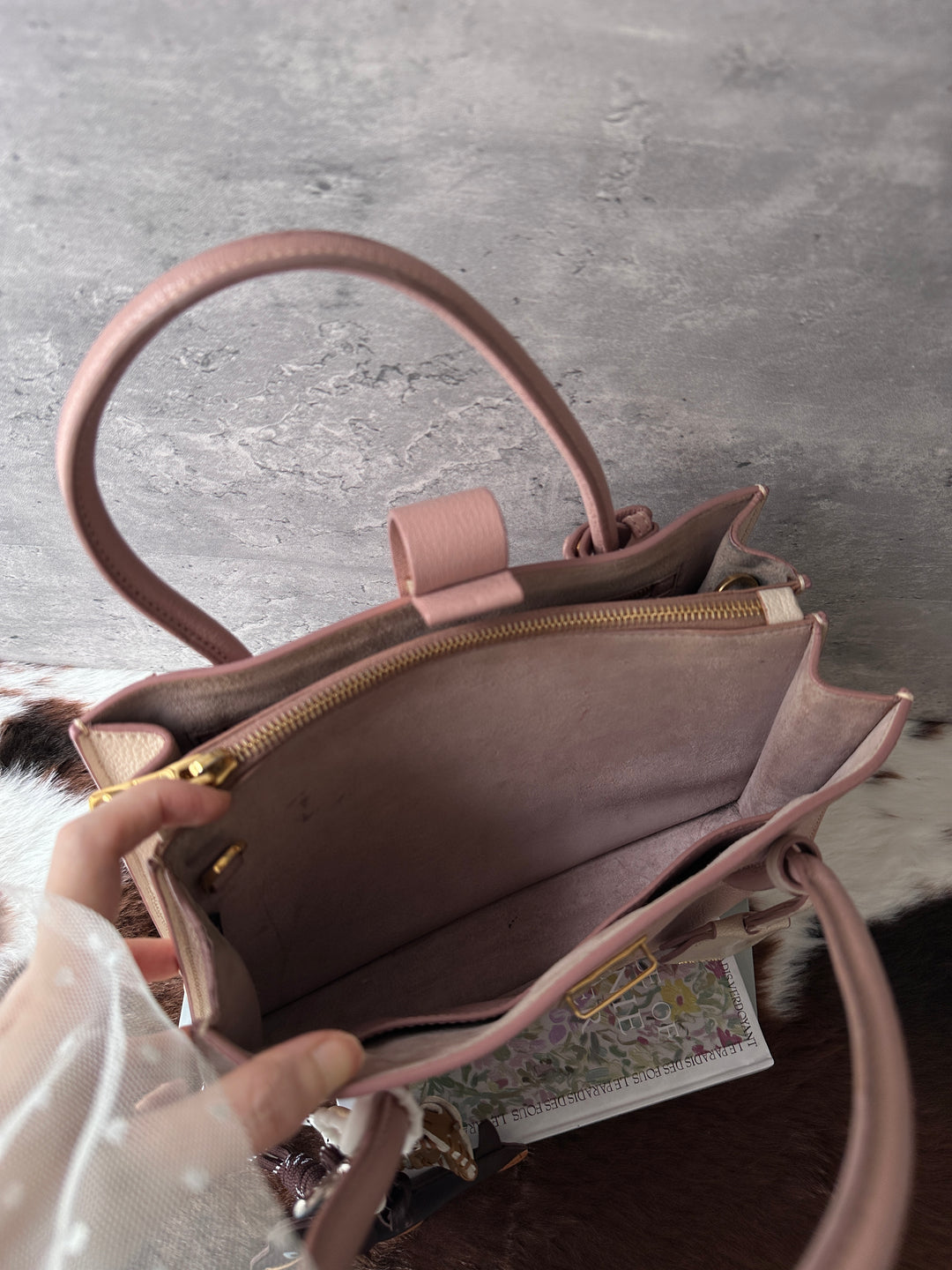 Miu Miu Madras 🌸💕｜Blush Pink × Gold Hardware × 2-Way Bag